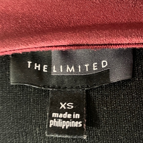 Off the Shoulder Top - Picture 6 of 8